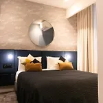 Mercure Tour Eiffel Pont Mirabeau Hotel 4*