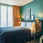Mercure Tour Eiffel Pont Mirabeau Hotel