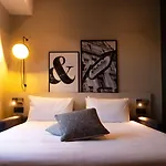 Hotel Mercure Tour Eiffel Pont Mirabeau Parigi