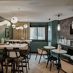Hotel Mercure Tour Eiffel Pont Mirabeau Parigi