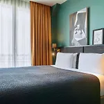 Mercure Tour Eiffel Pont Mirabeau 4*