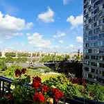 Hotel Mercure Tour Eiffel Pont Mirabeau 4*