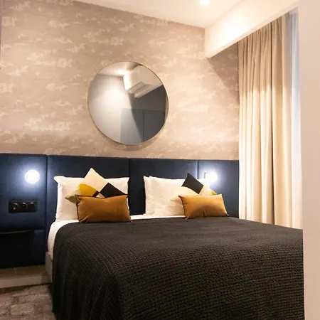 Mercure Tour Eiffel Pont Mirabeau Hotel 4*