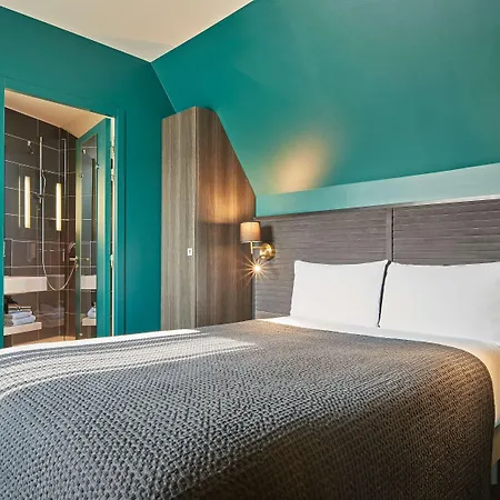 Hotel Mercure Tour Eiffel Pont Mirabeau 4*