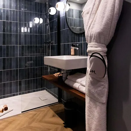 Mercure Tour Eiffel Pont Mirabeau Hotel 4*