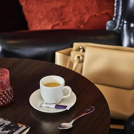Mercure Tour Eiffel Pont Mirabeau Hotel 4*