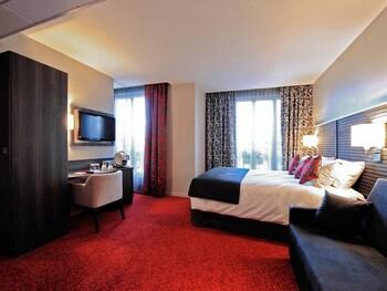 Hotel Mercure Tour Eiffel Pont Mirabeau 4*