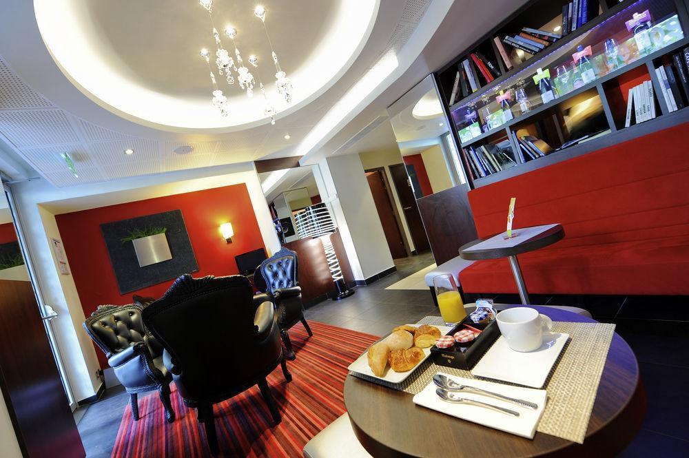 Mercure Tour Eiffel Pont Mirabeau