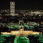 Mercure Paris Tour Eiffel Pont Mirabeau