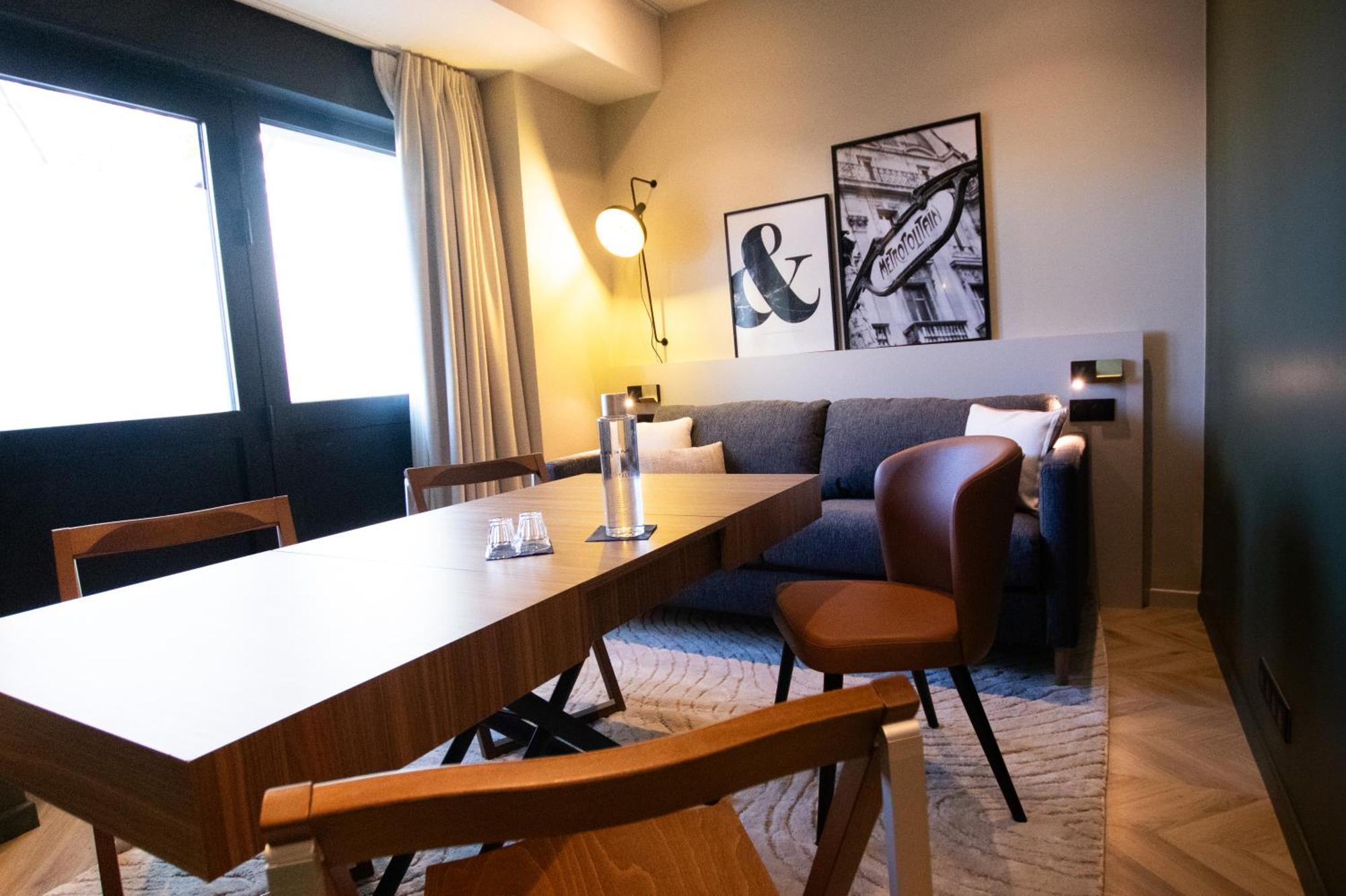 Mercure Tour Eiffel Pont Mirabeau Parigi