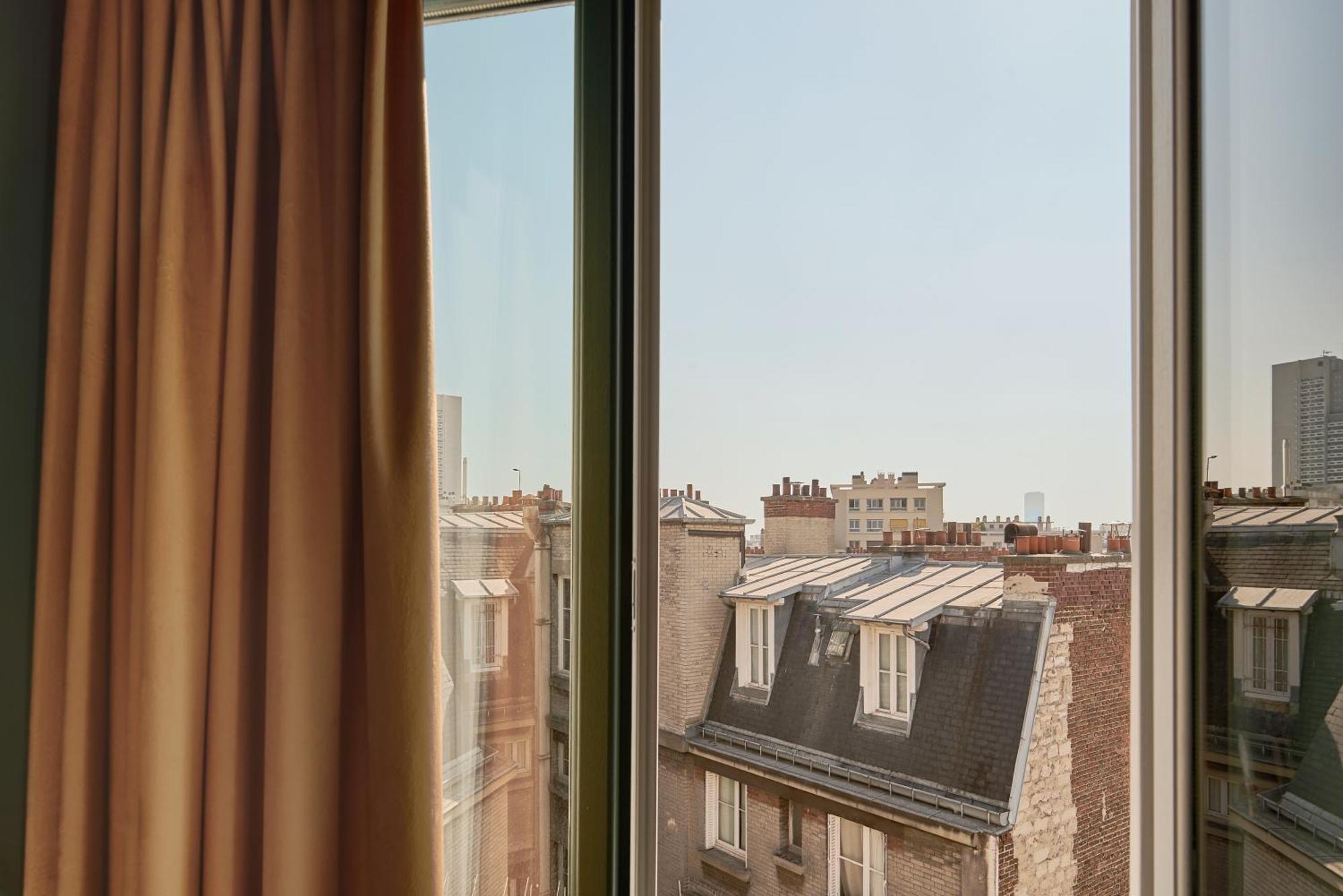 Hotel Mercure Tour Eiffel Pont Mirabeau 4*